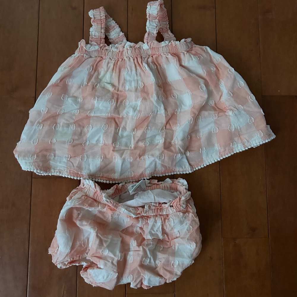 Two piece peach set
